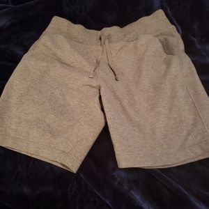 🌻3 for $5/grey shorts
